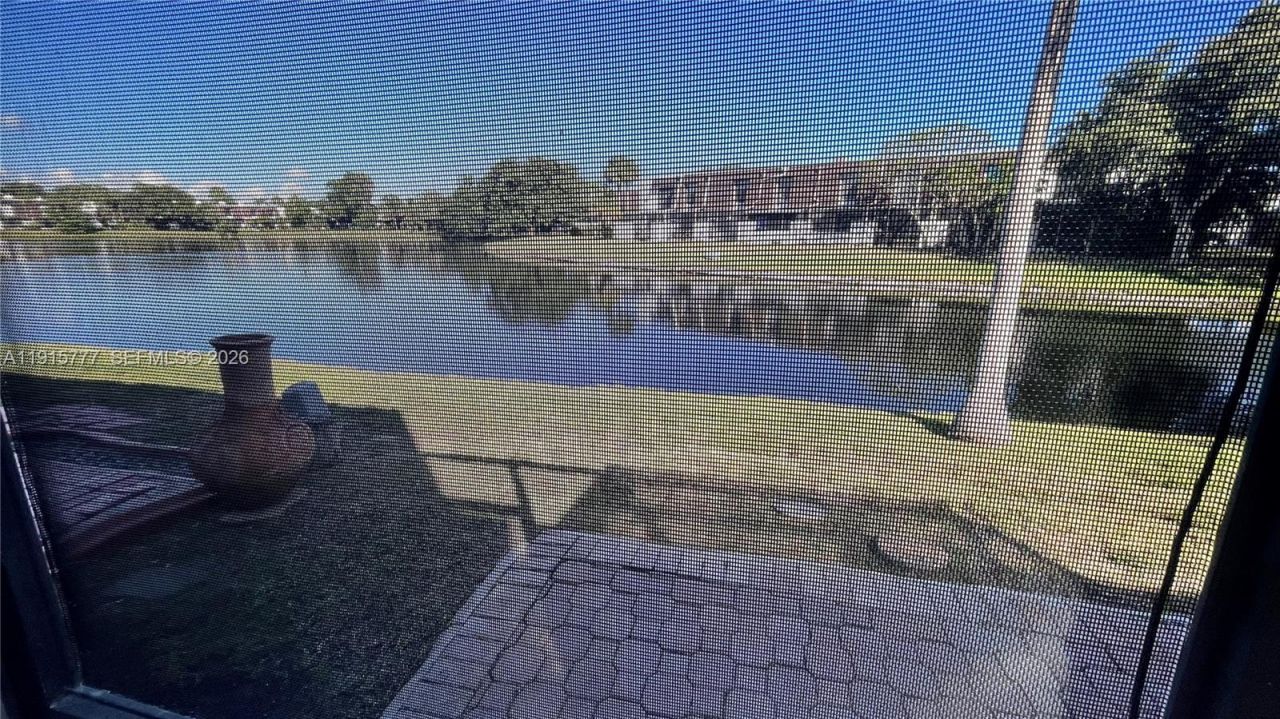9113 Limetree Ln, Unit 170, Pembroke Pines, FL 33024 Photo