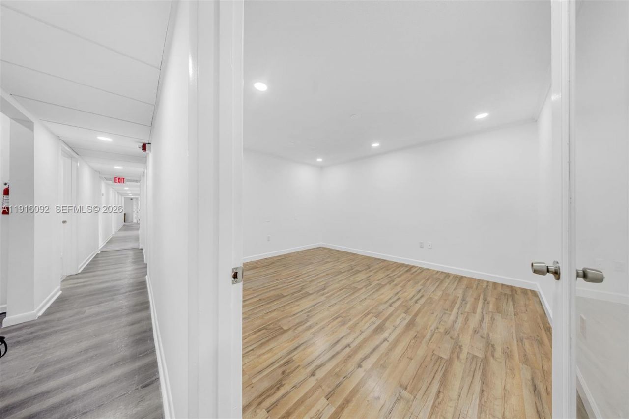 7550 W 2nd Ct, Hialeah, FL 33014 Photo