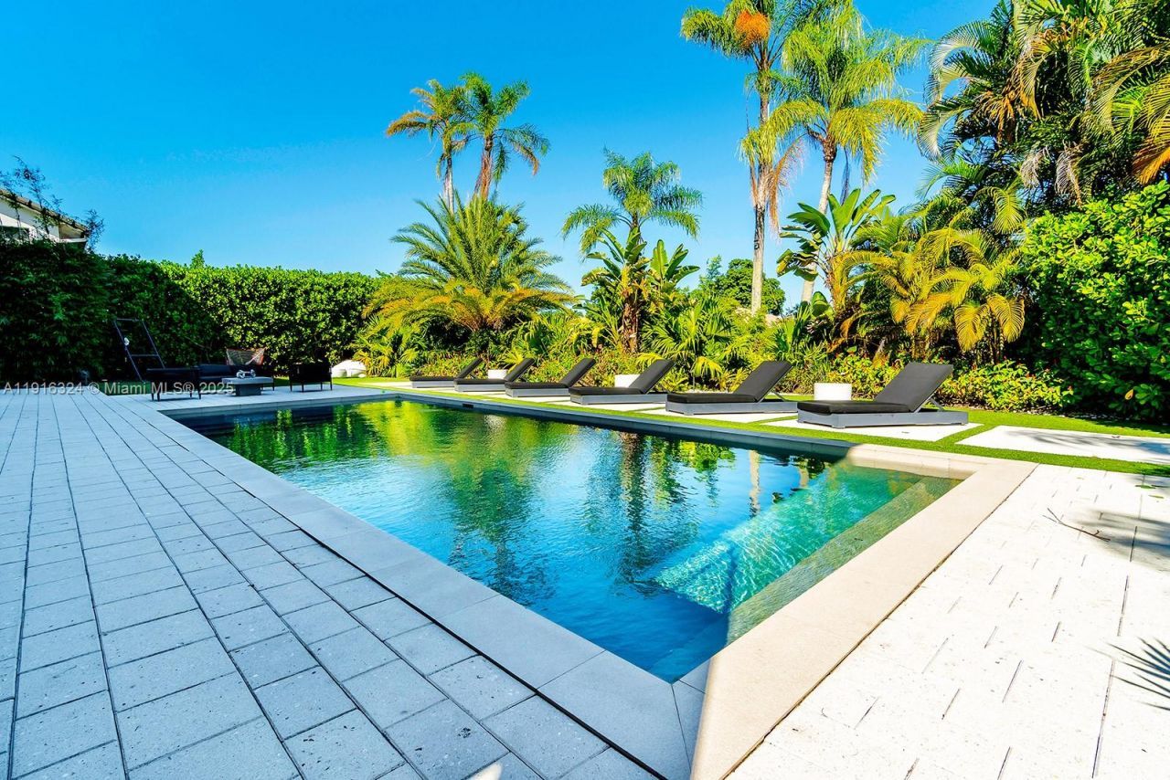 10151 SW 3rd St, Plantation, FL 33324 Photo