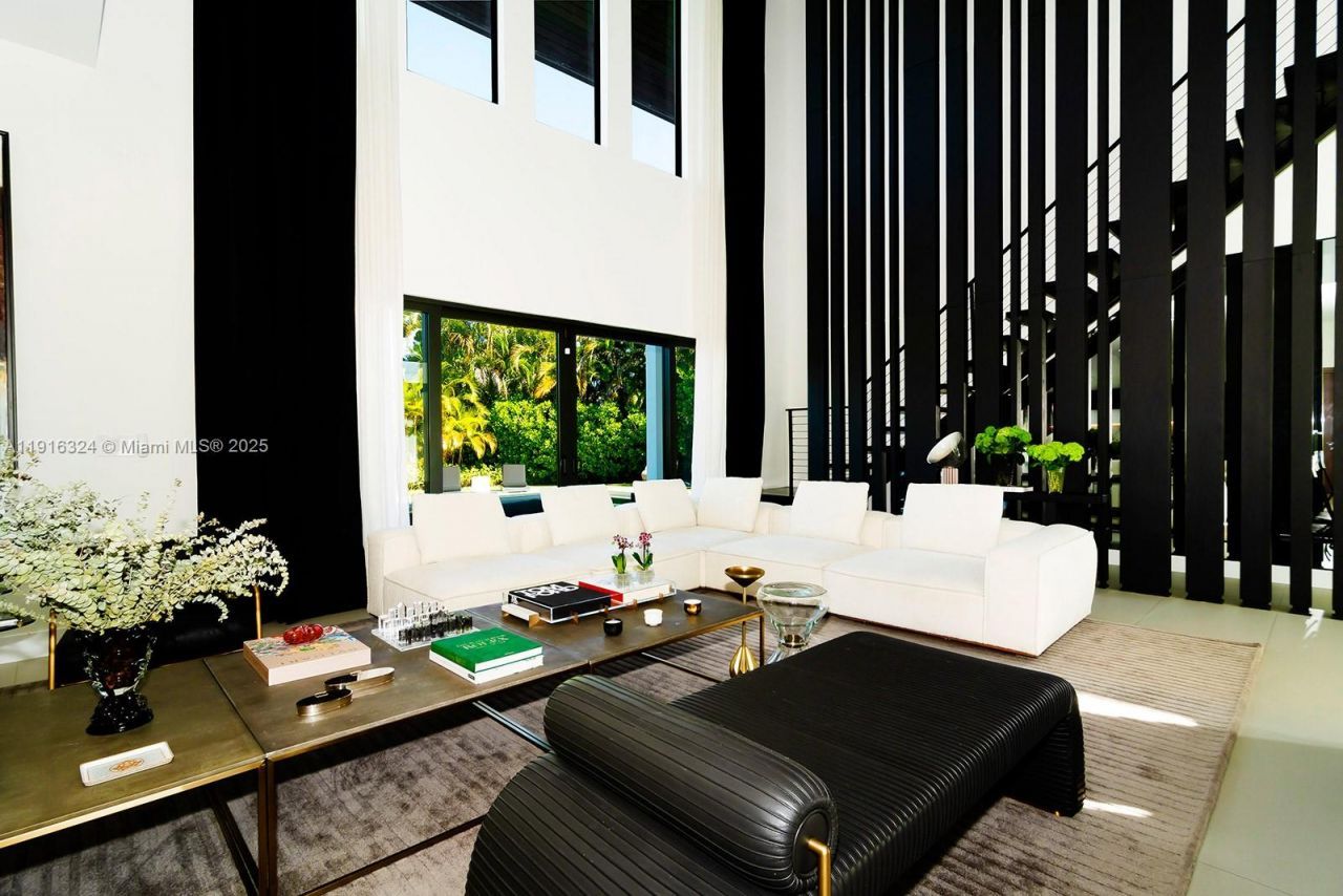 10151 SW 3rd St, Plantation, FL 33324 Photo