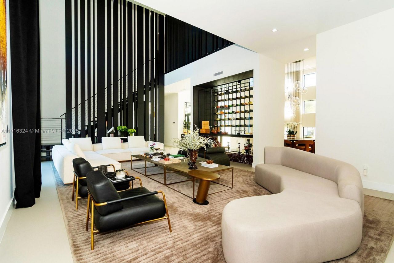 10151 SW 3rd St, Plantation, FL 33324 Photo