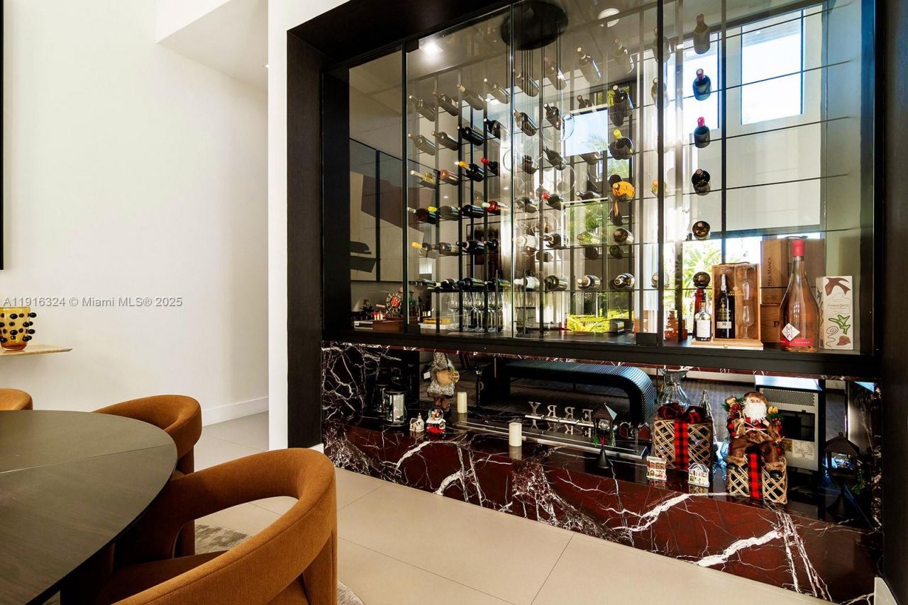 10151 SW 3rd St, Plantation, FL 33324 Photo