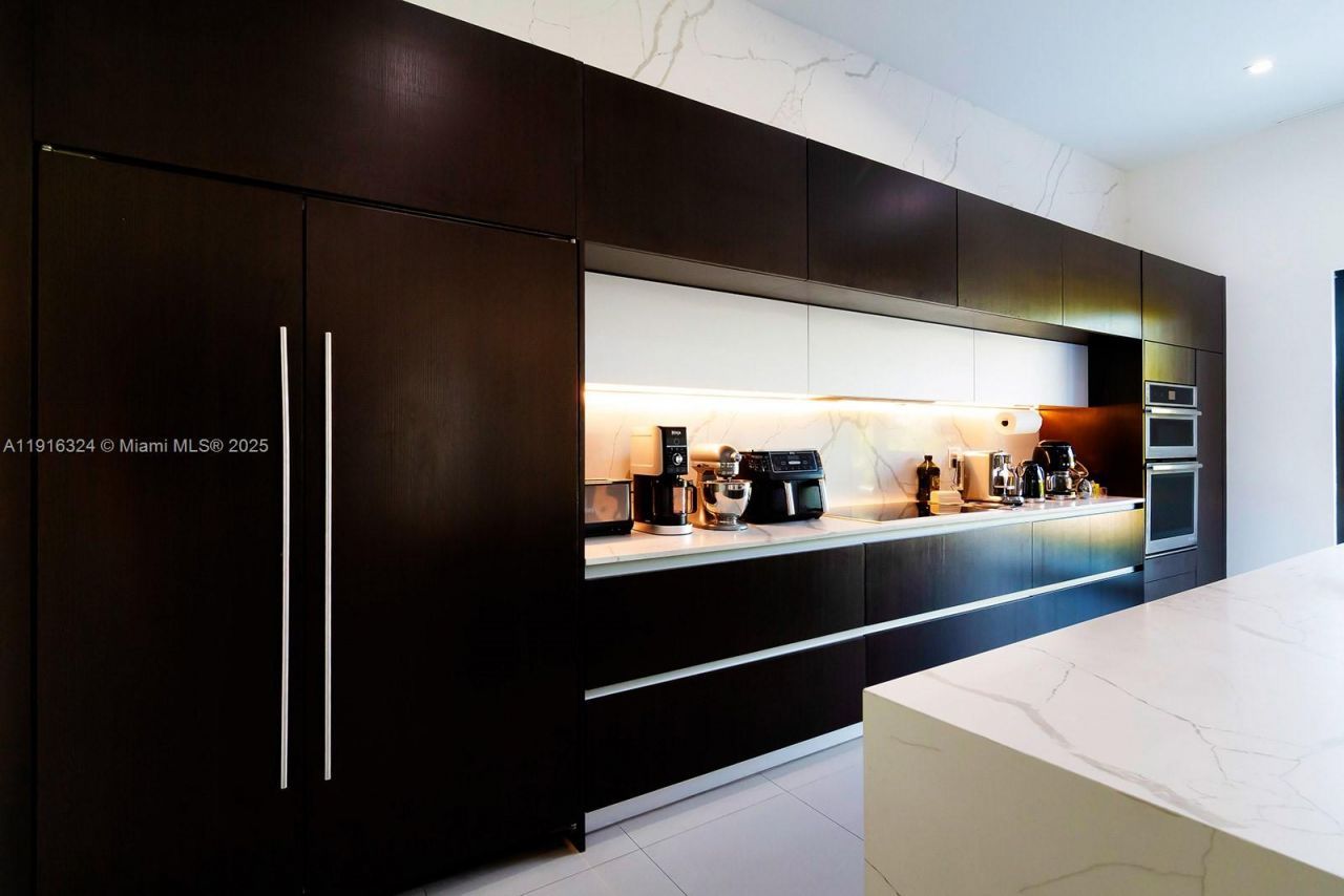 10151 SW 3rd St, Plantation, FL 33324 Photo