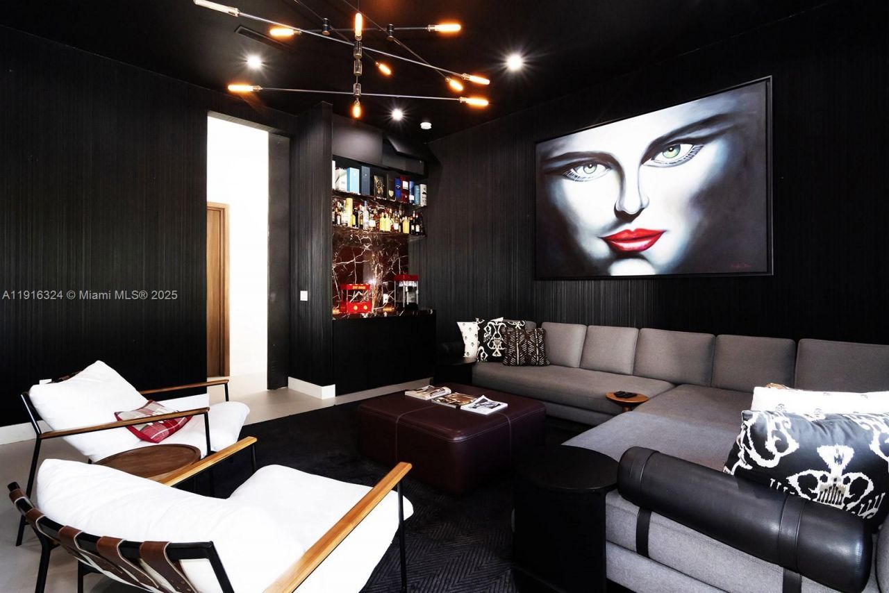 10151 SW 3rd St, Plantation, FL 33324 Photo