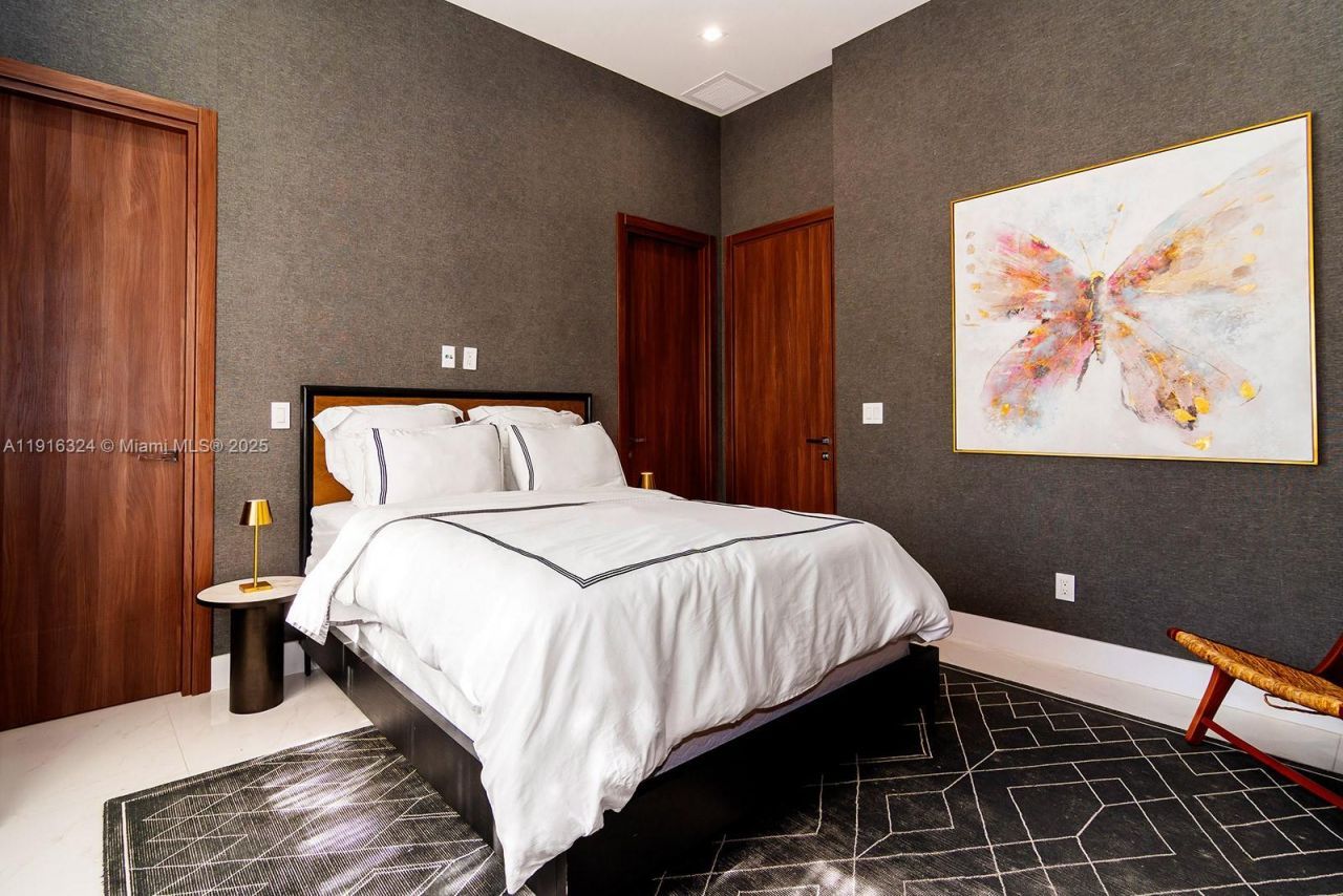 10151 SW 3rd St, Plantation, FL 33324 Photo