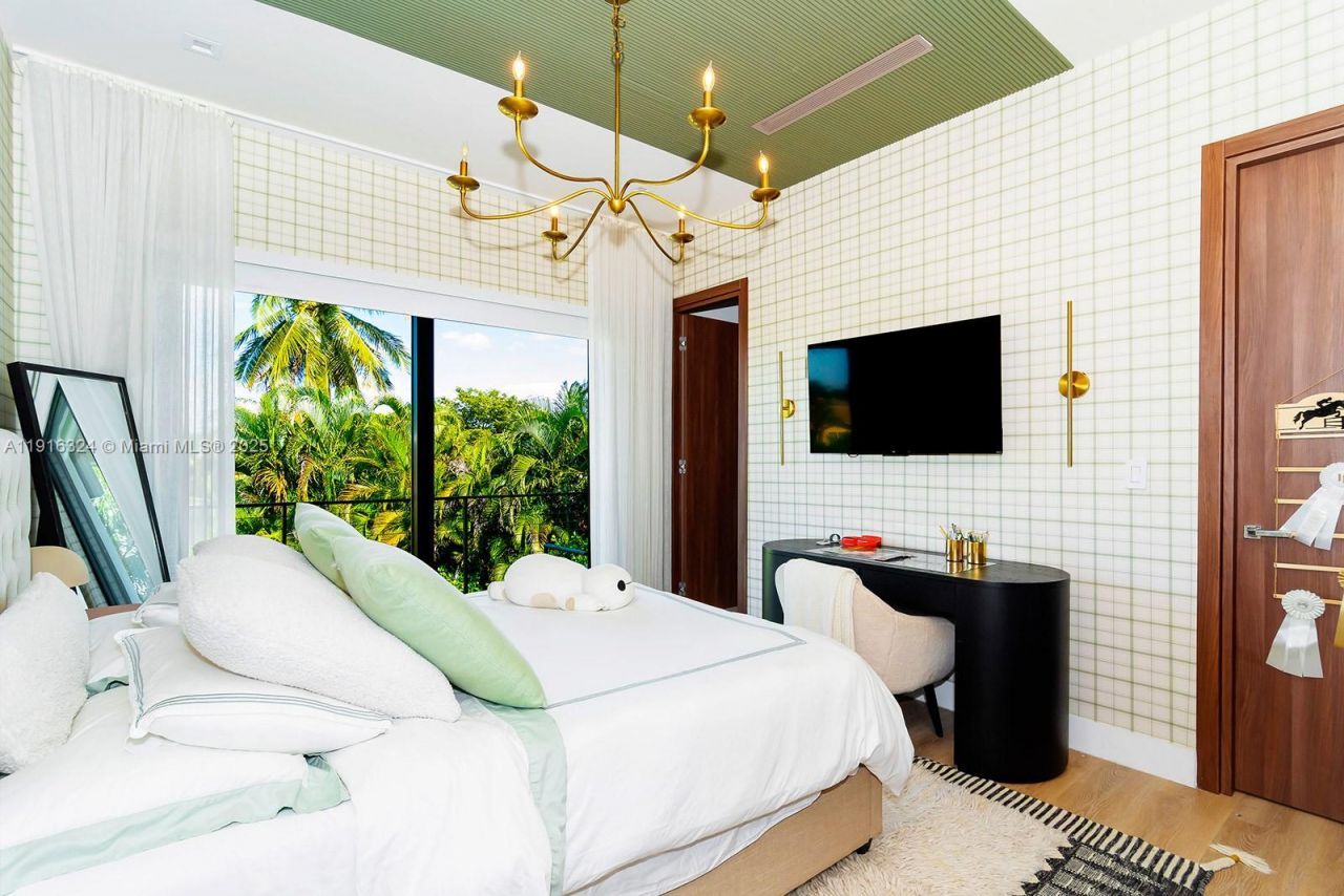 10151 SW 3rd St, Plantation, FL 33324 Photo