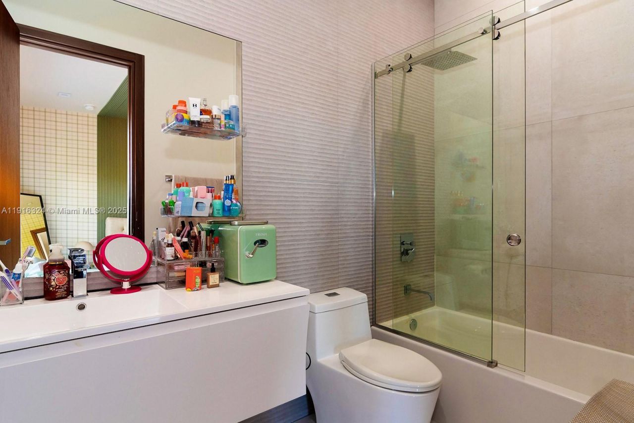 10151 SW 3rd St, Plantation, FL 33324 Photo