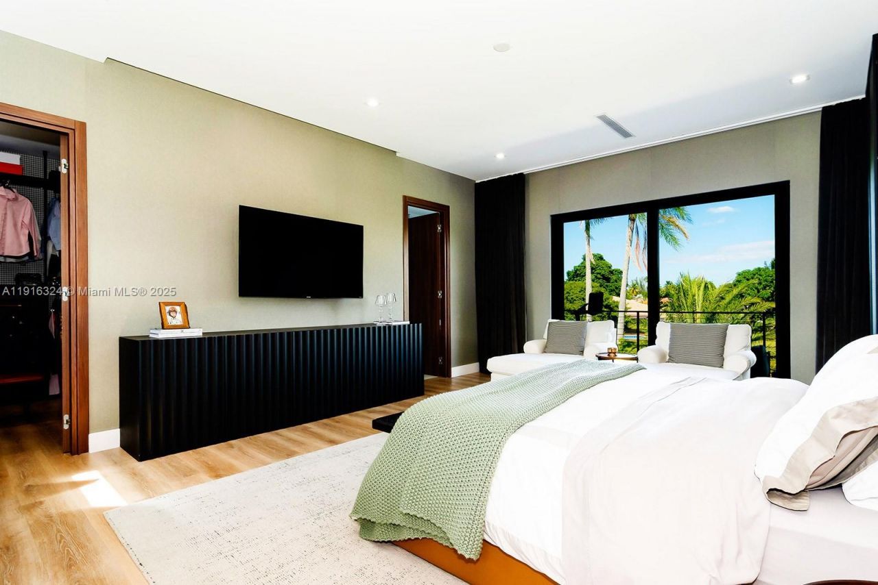 10151 SW 3rd St, Plantation, FL 33324 Photo