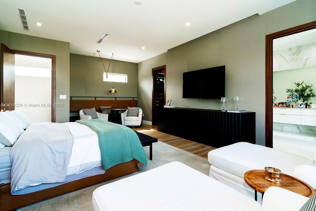 10151 SW 3rd St, Plantation, FL 33324 Photo