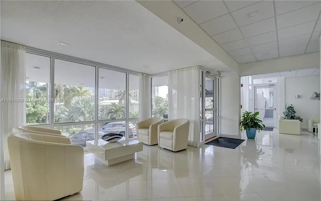 521 N Riverside Dr, Unit 907, Pompano Beach, FL 33062 Photo