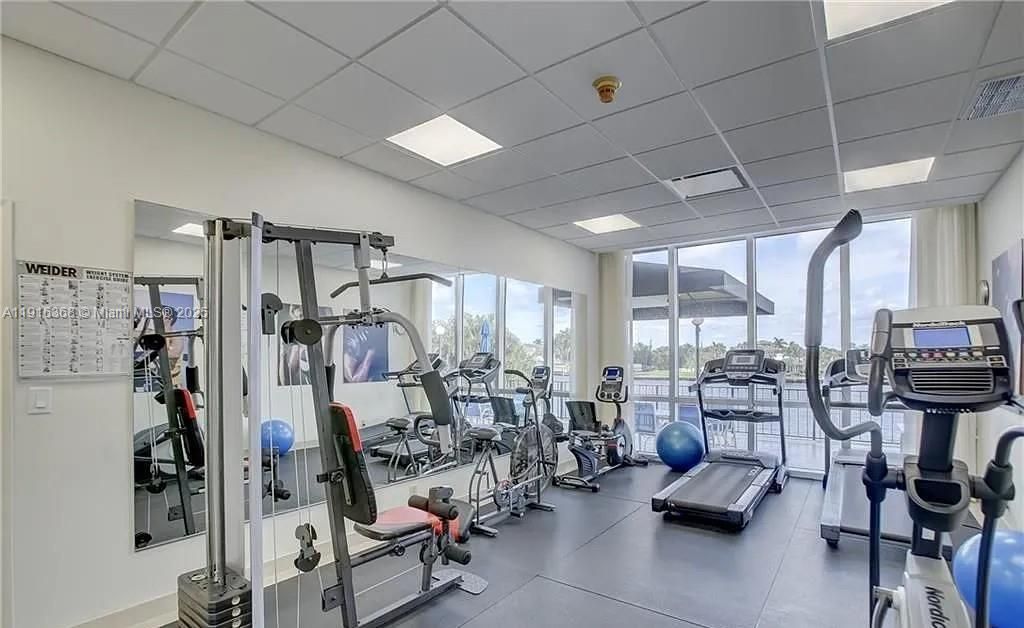 521 N Riverside Dr, Unit 907, Pompano Beach, FL 33062 Photo