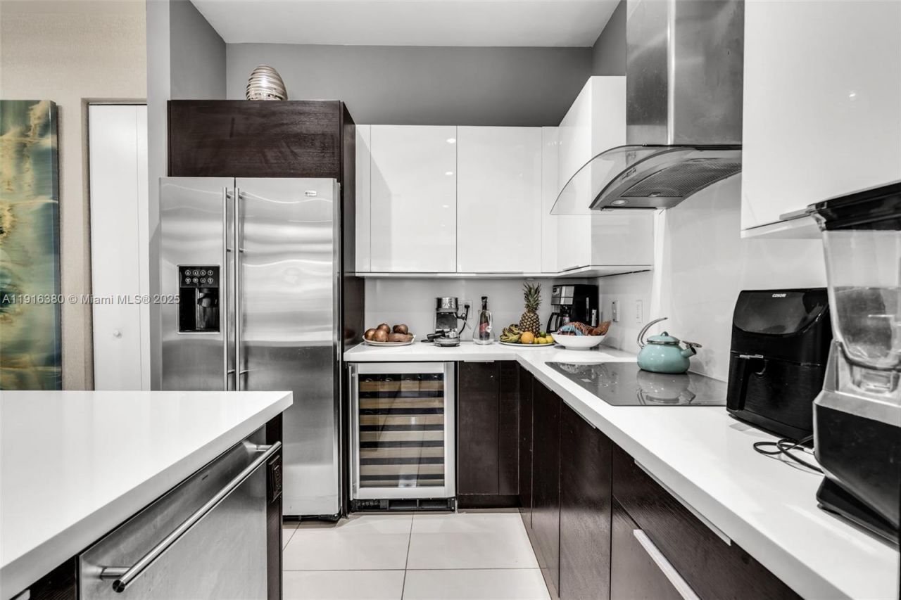 10305 NW 63rd Ter, Unit 105, Doral, FL 33178 Photo