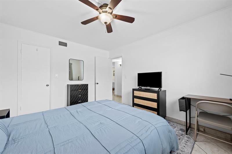 1000 SE 15th Street, Unit 103, Fort Lauderdale, FL 33316 Photo