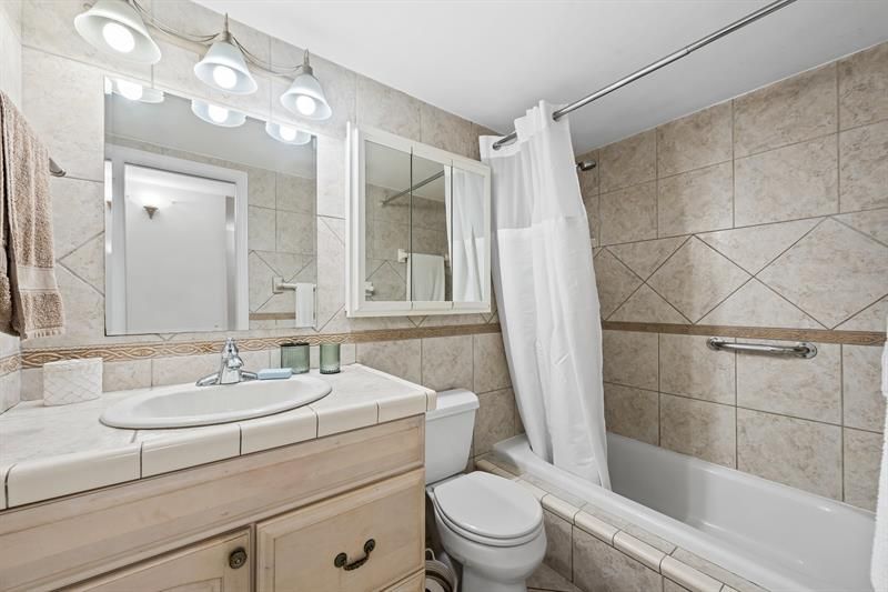 1000 SE 15th Street, Unit 103, Fort Lauderdale, FL 33316 Photo