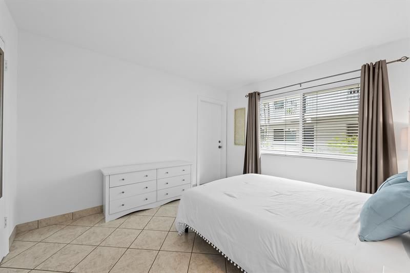 1000 SE 15th Street, Unit 103, Fort Lauderdale, FL 33316 Photo