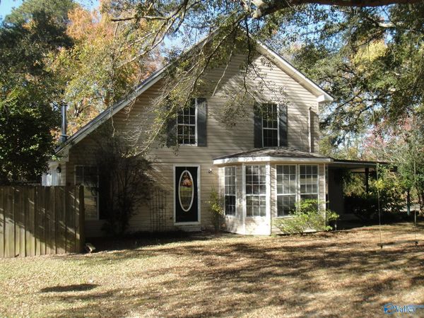 132 Guinevere Drive, Albertville, AL 35950