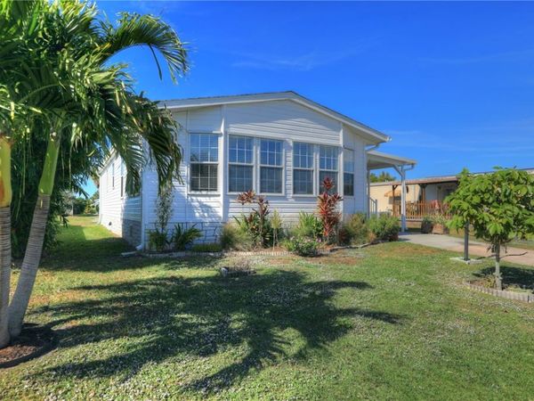838 Wren Circle, Barefoot Bay, FL 32976