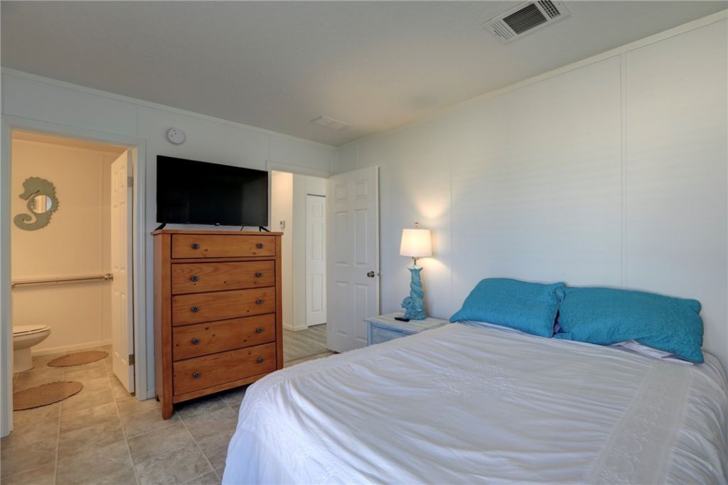 838 Wren Circle, Barefoot Bay, FL 32976 Photo