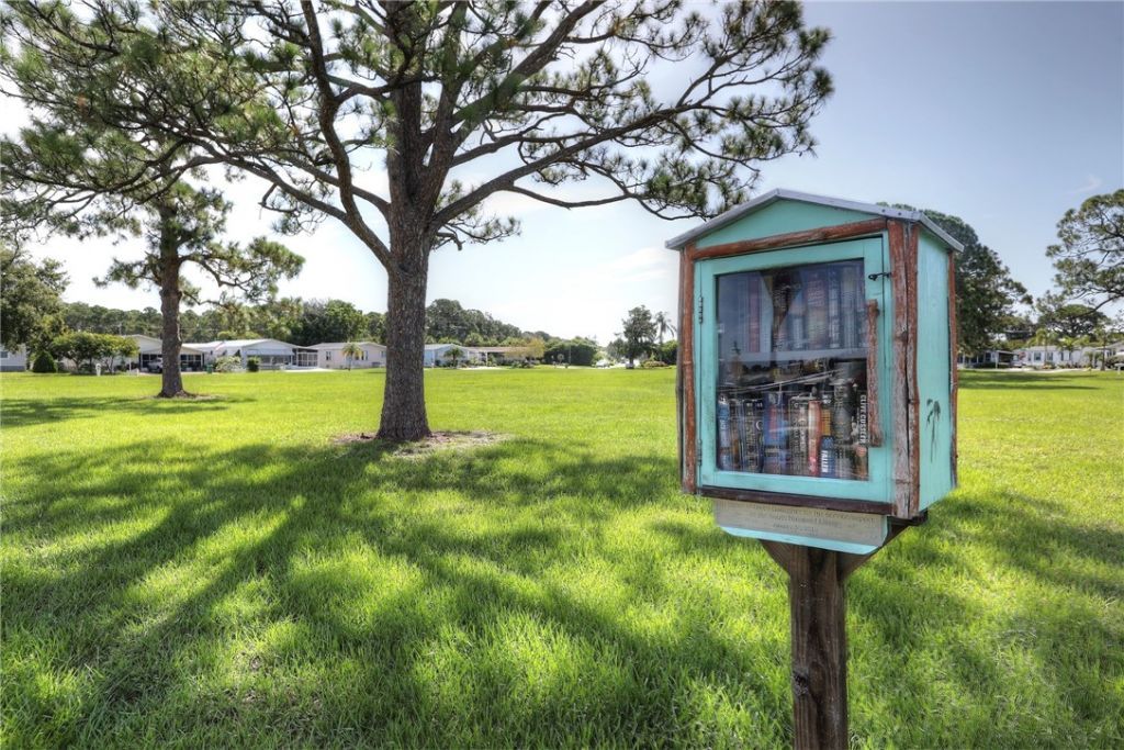 838 Wren Circle, Barefoot Bay, FL 32976 Photo