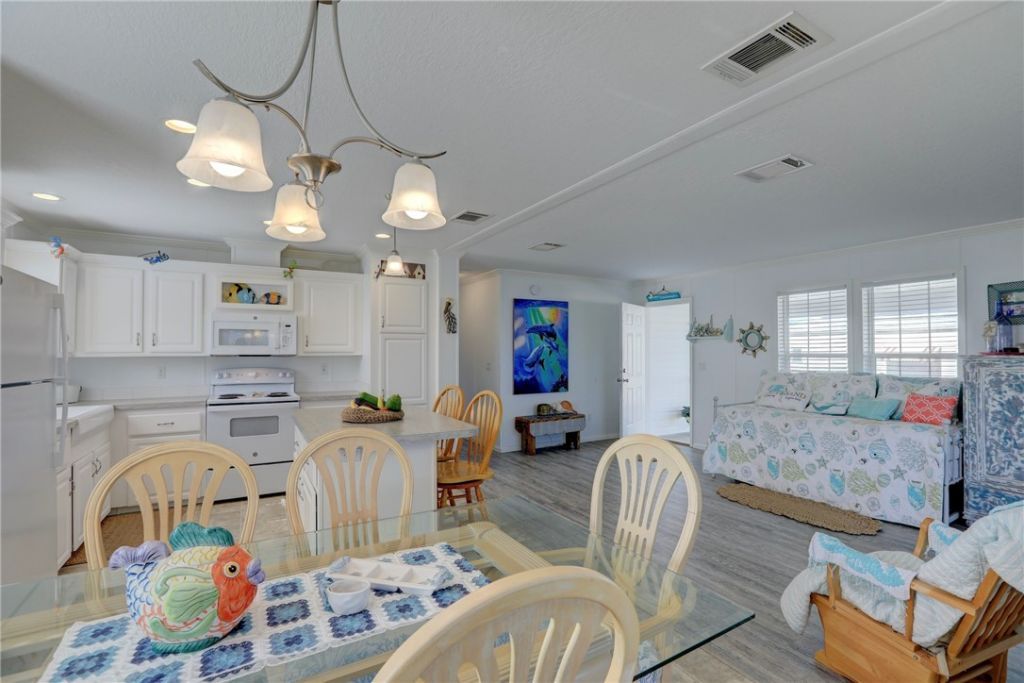 838 Wren Circle, Barefoot Bay, FL 32976 Photo