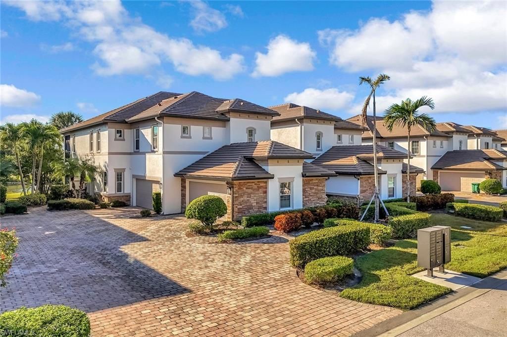 9537 Ironstone Ter, Unit 201, Naples, FL 34120 Photo