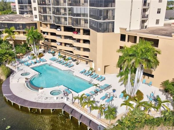 14350 Riva Del Lago DR, Unit 402, FORT MYERS, FL 33907