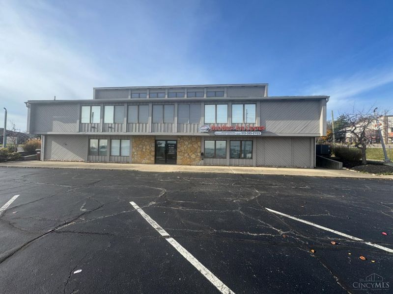 12124 Sheraton Lane, Unit 2, Springdale, OH 45246 Photo 1