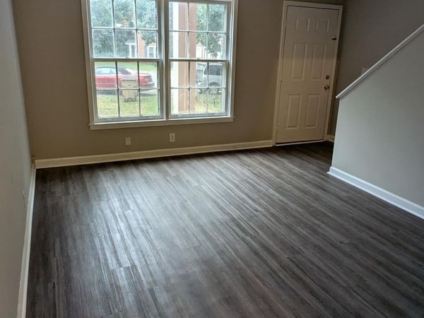 813 Holder Ct, Nashville, TN 37217