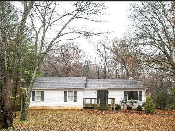 210 Elliott Ct, Columbia, TN 38401