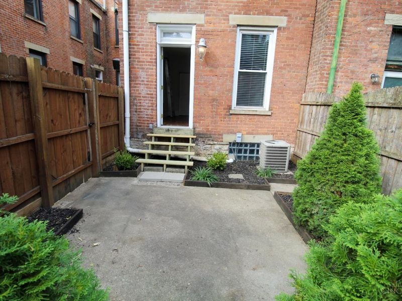 421 Hopkins Street, Cincinnati, OH 45203 Photo 15