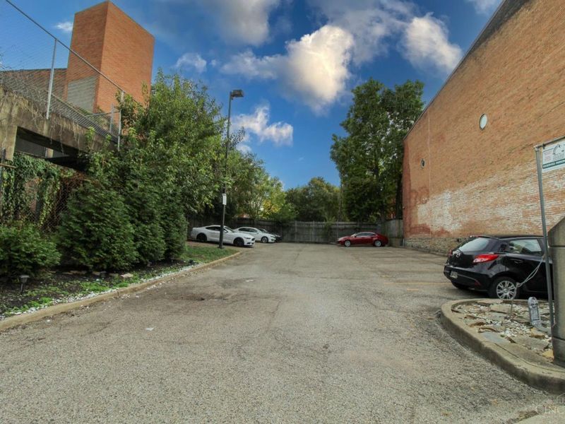 421 Hopkins Street, Cincinnati, OH 45203 Photo 32