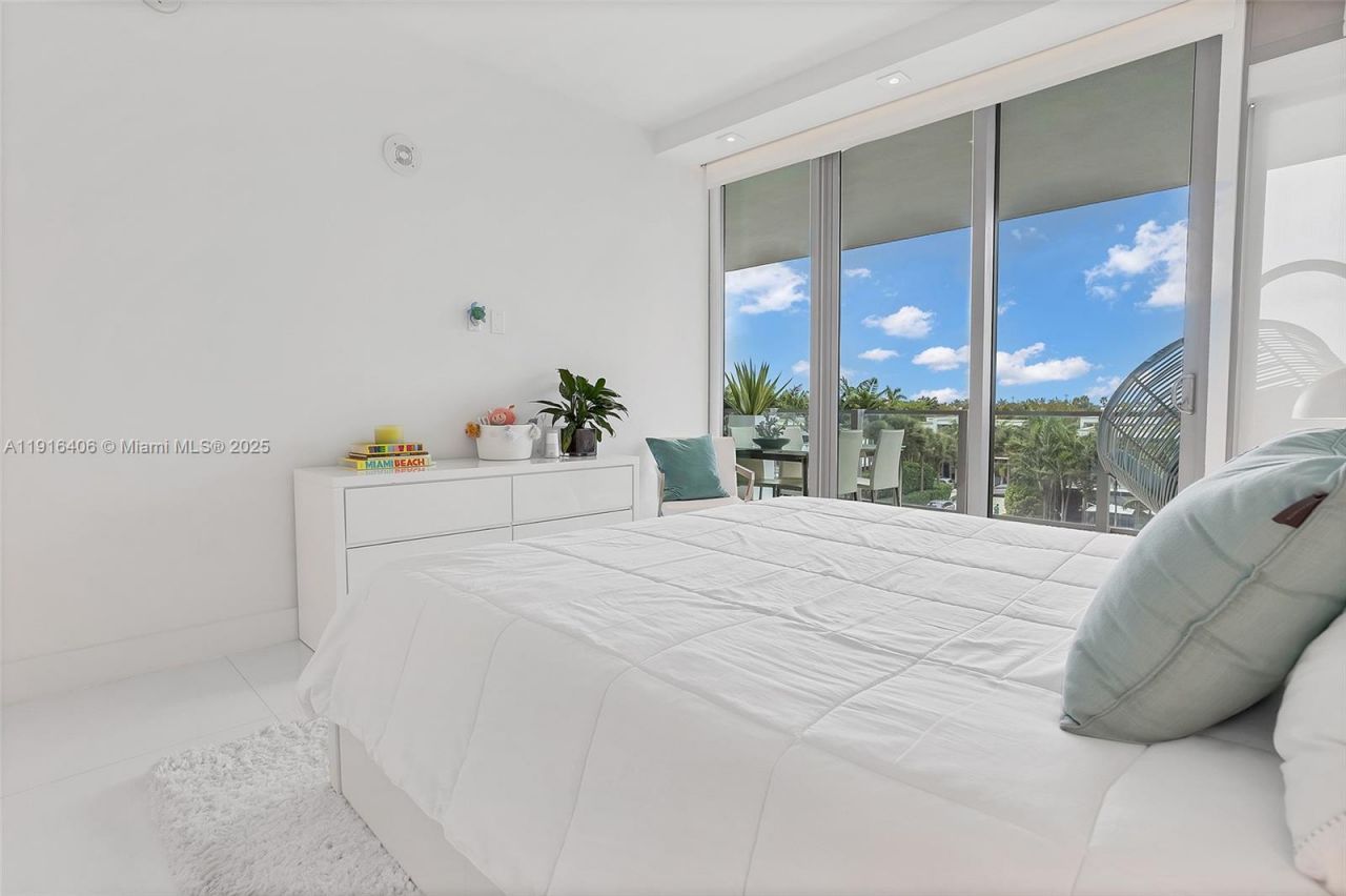 350 Ocean Dr, Unit 405N, Key Biscayne, FL 33149 Photo