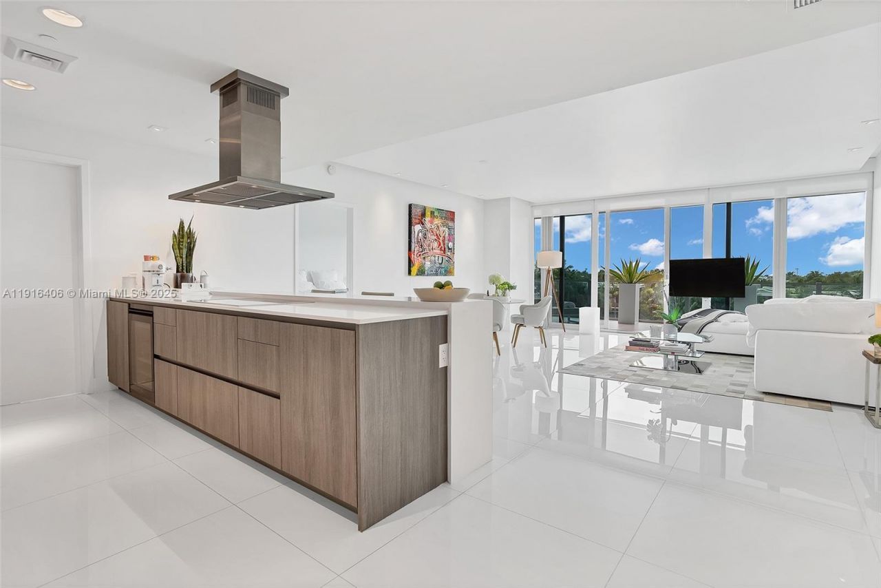 350 Ocean Dr, Unit 405N, Key Biscayne, FL 33149 Photo