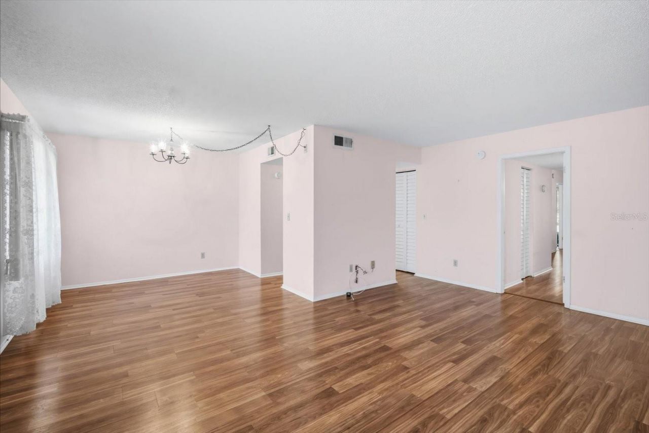 4910 Bay Street Ne, Unit 105, Saint Petersburg, FL 33703 Photo