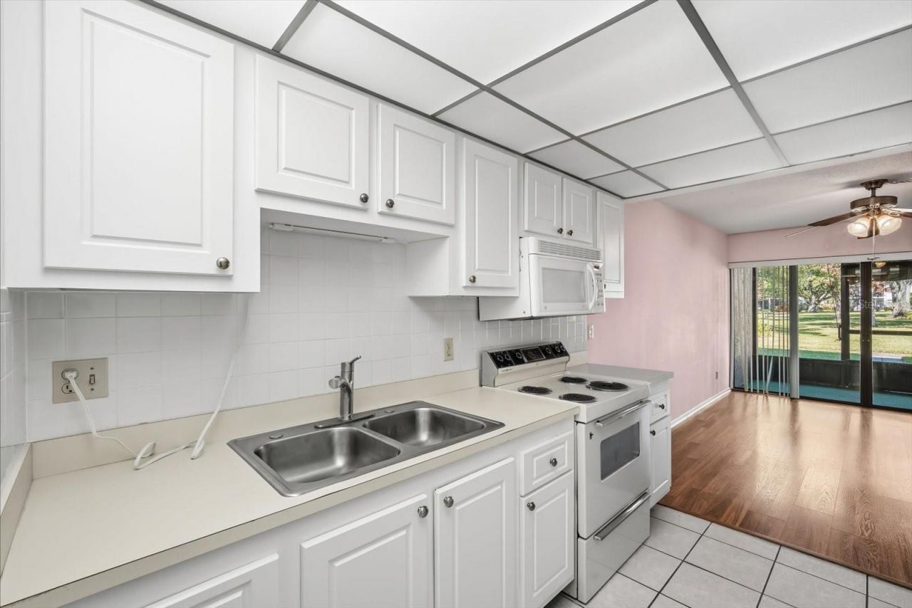 4910 Bay Street Ne, Unit 105, Saint Petersburg, FL 33703 Photo