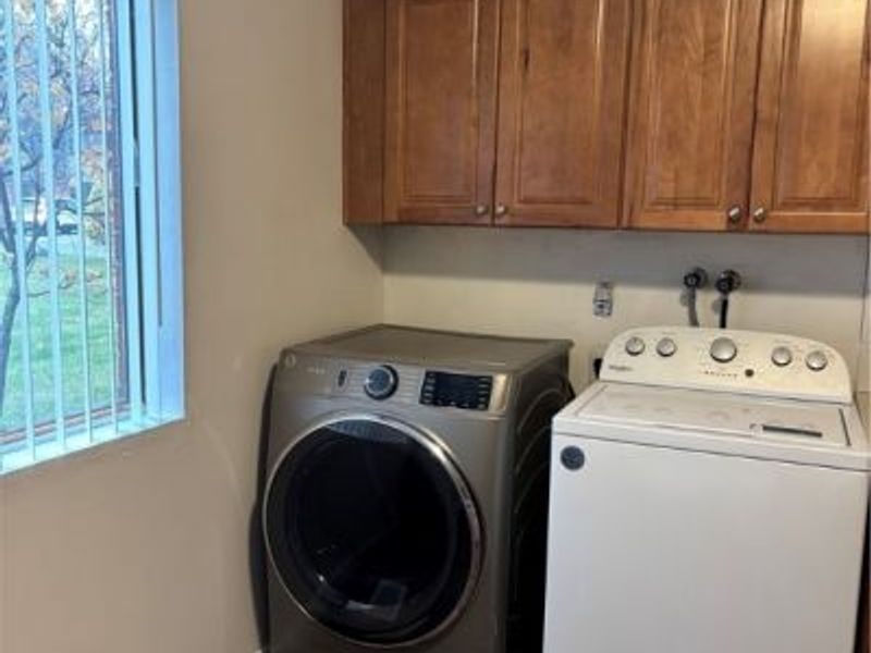 216 Moore Road, Avon Lake, OH 44012 Photo 6