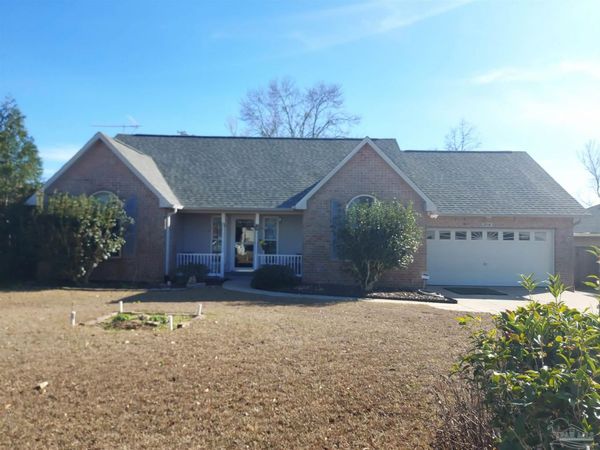 2716 Southern Oaks Dr, Cantonment, FL 32533