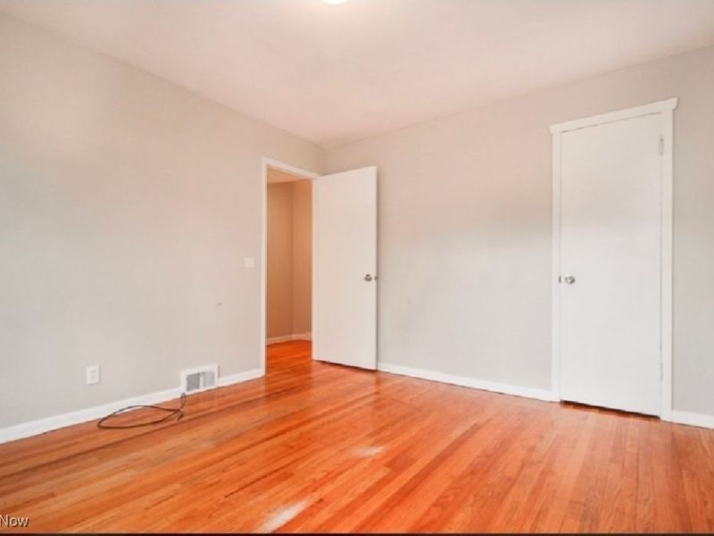 2807 Park Drive, Parma, OH 44134 Photo 4