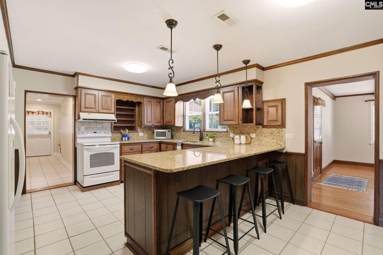 465 Woodland Terrace Photo 12