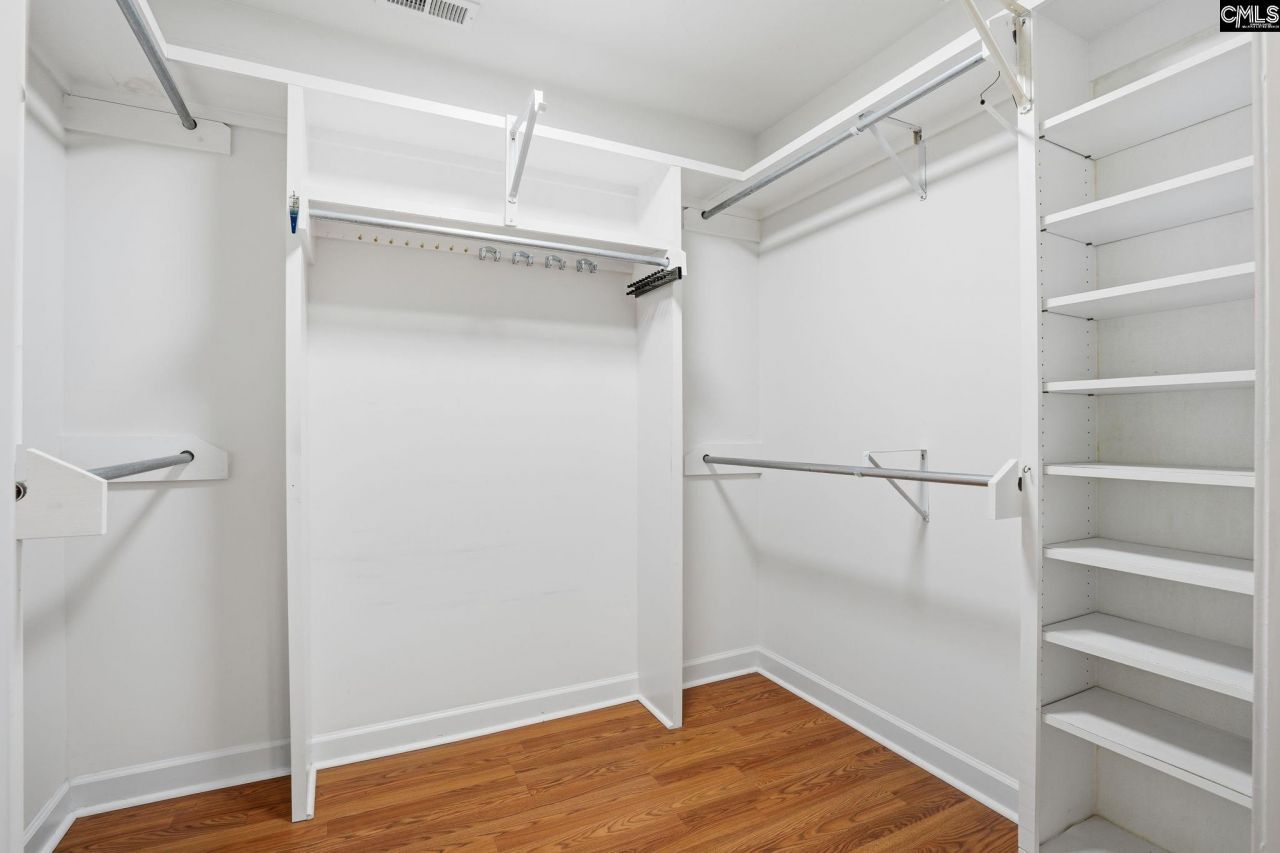 465 Woodland Terrace Photo 21