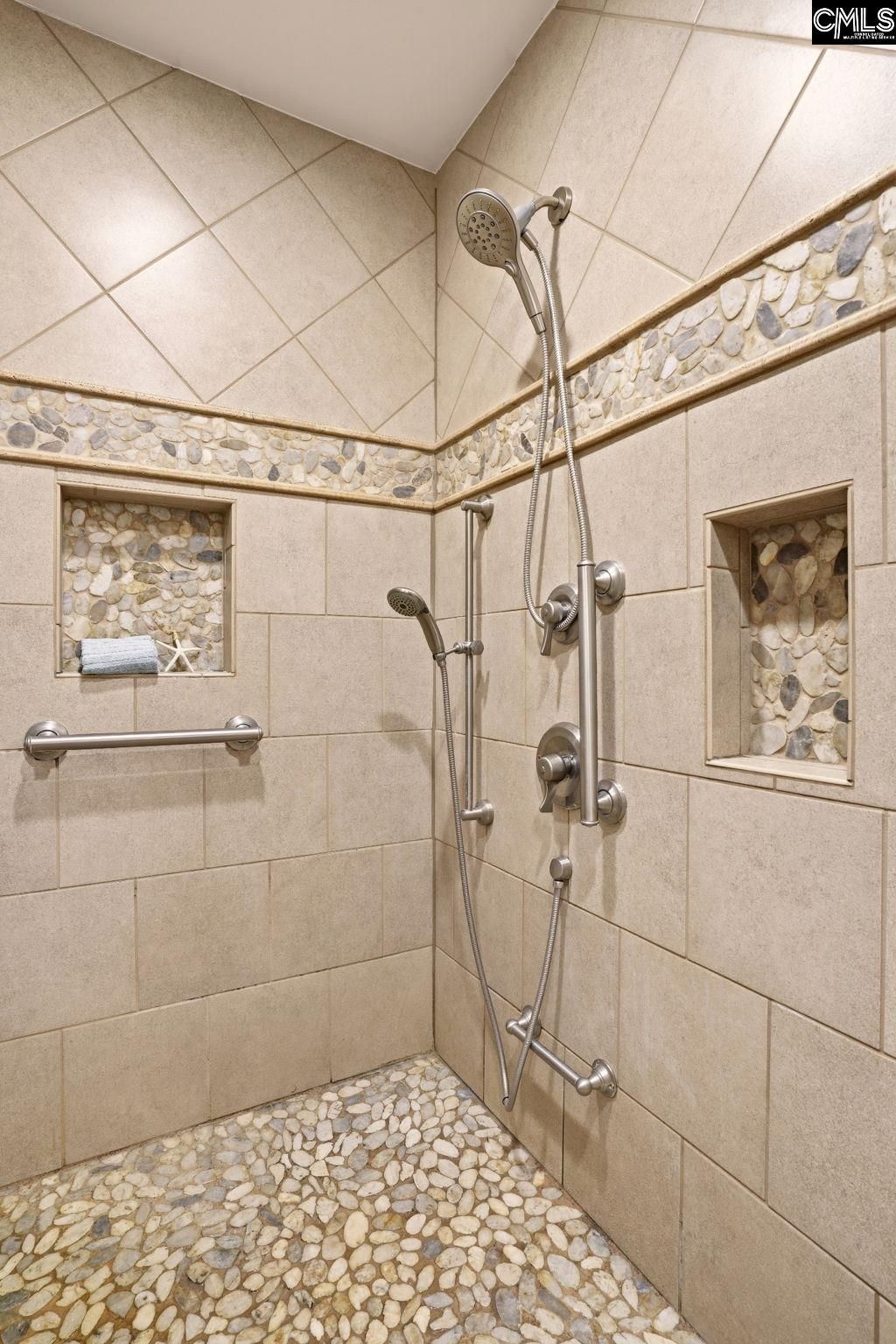 465 Woodland Terrace Photo 24