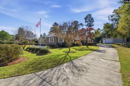 465 Woodland Terrace photo 4