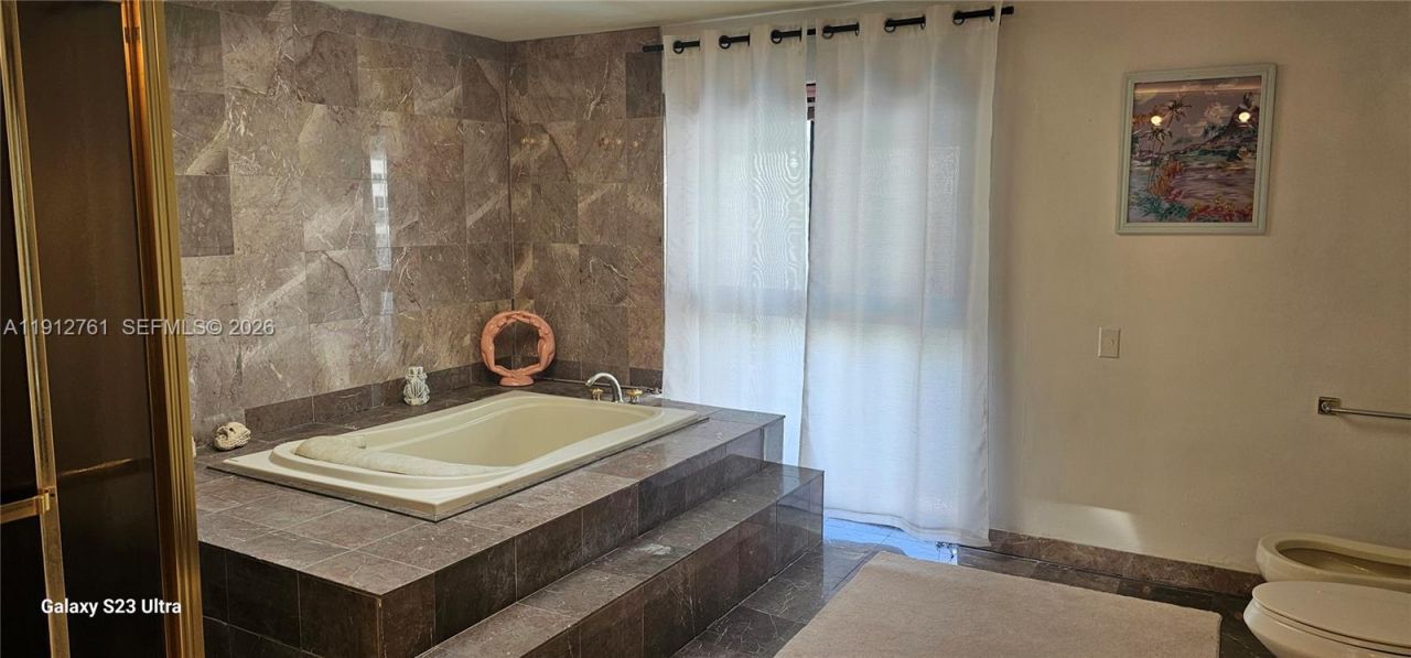 363 Centre Is, Golden Beach, FL 33160 Photo