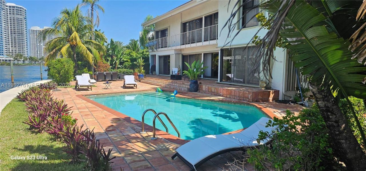 363 Centre Is, Golden Beach, FL 33160 Photo