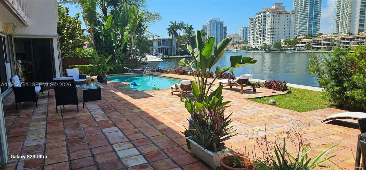 363 Centre Is, Golden Beach, FL 33160 Photo