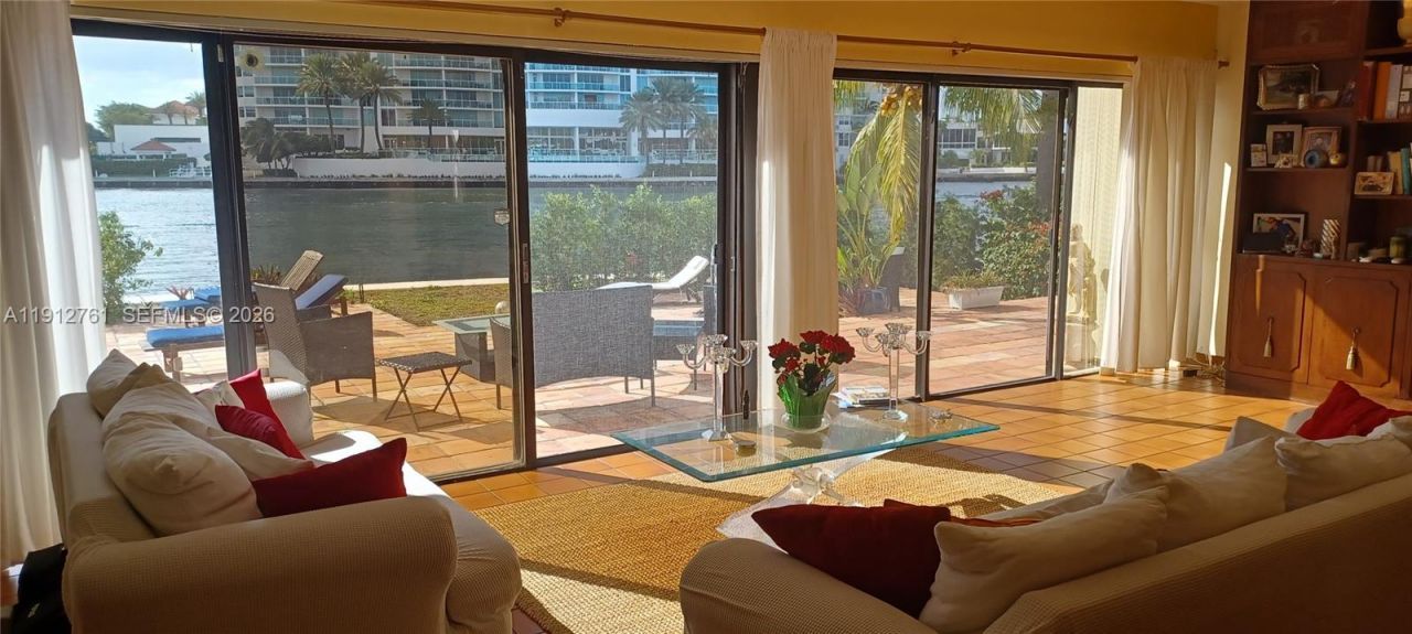 363 Centre Is, Golden Beach, FL 33160 Photo