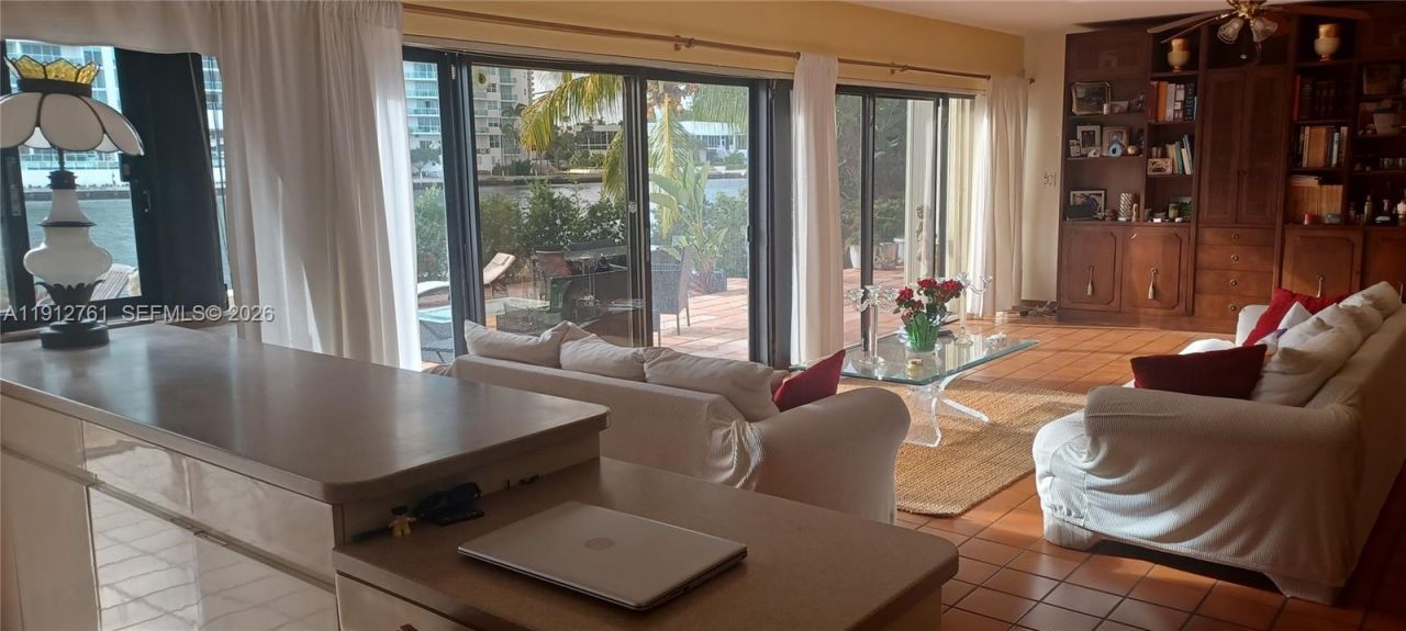 363 Centre Is, Golden Beach, FL 33160 Photo