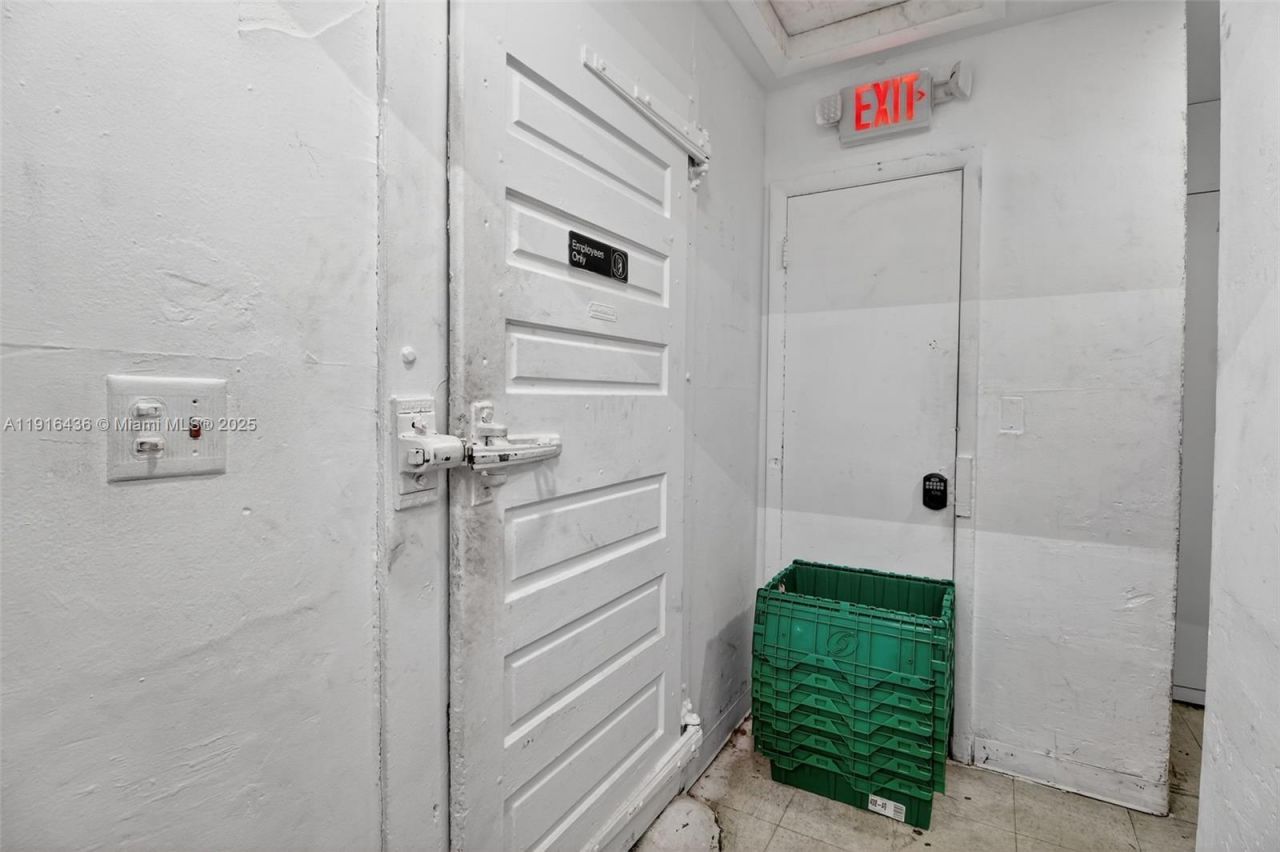 Convenience S/smoke Shop Store & Smoke Shop For Sa, Miami, FL 33126 Photo