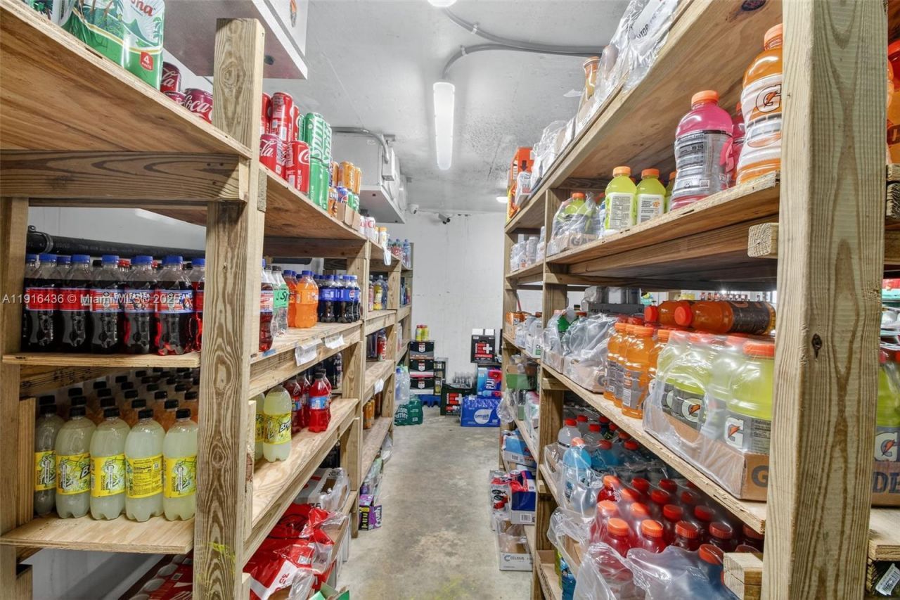 Convenience S/smoke Shop Store & Smoke Shop For Sa, Miami, FL 33126 Photo