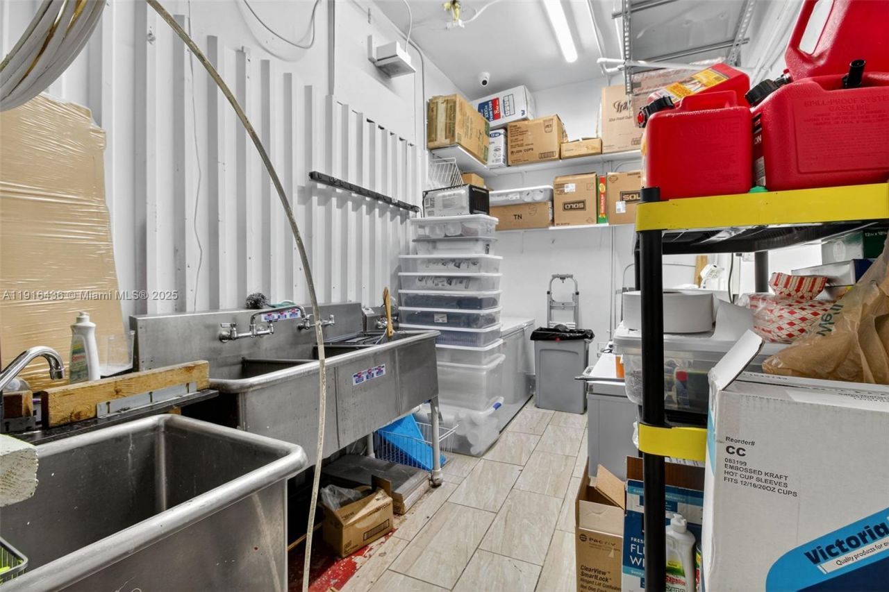 Convenience S/smoke Shop Store & Smoke Shop For Sa, Miami, FL 33126 Photo